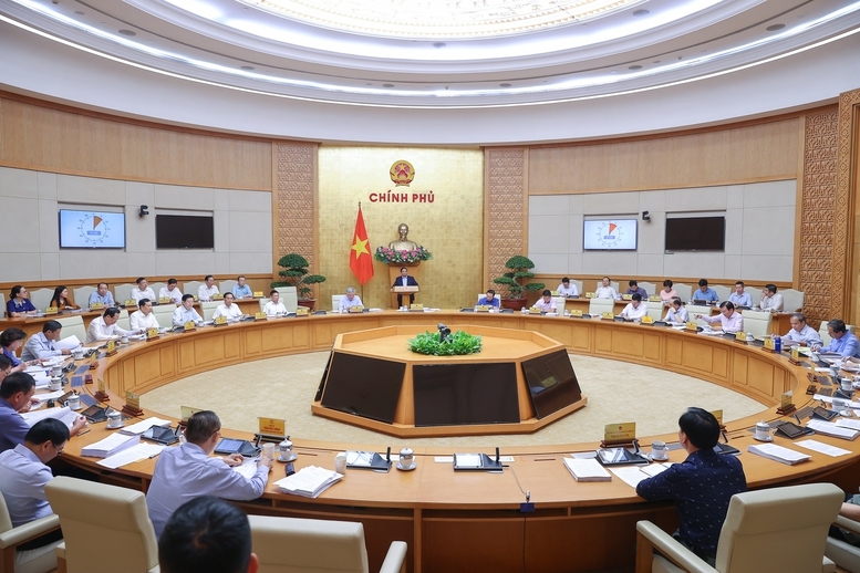 Thủ tướng Phạm Minh Chính chủ trì phiên họp Chính phủ tháng 8/2025. Ảnh: VGP.