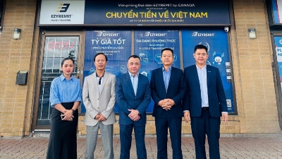 Seamless money transfers for Vietnamese Canadians