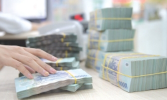 Chi thường xuyên gấp 2,4 lần chi đầu tư phát triển trong 8 tháng