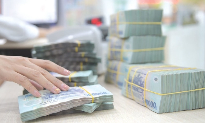 Chi thường xuyên gấp 2,4 lần chi đầu tư phát triển trong 8 tháng