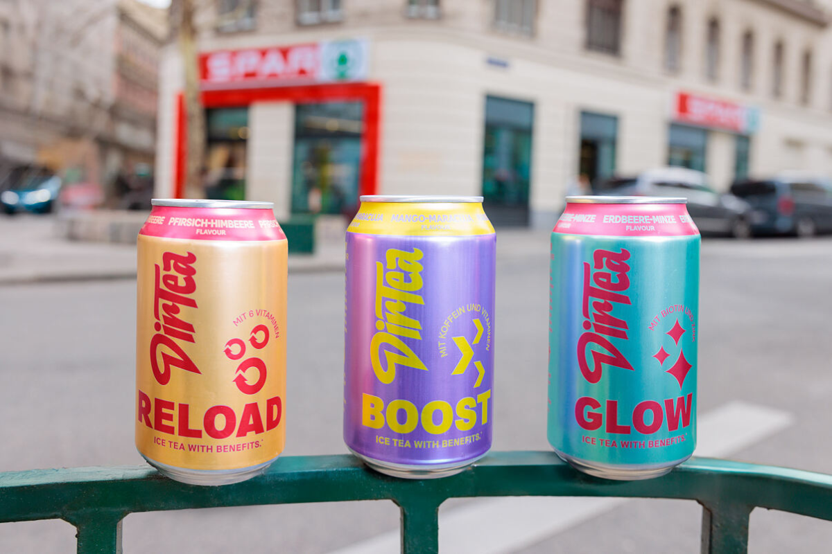 Việc giáo dục người tiêu dùng về các thành phần có lợi trong đồ uống chức năng cũng đóng vai trò then chốt trong việc thu hút thêm khách hàng.