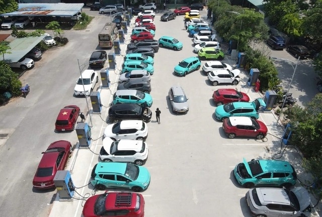 Một trạm sạc cho xe điện ở Hà Nội. (Ảnh: Phạm Công).

