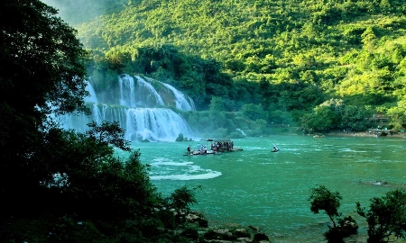 Vườn quốc gia Pù Mát là điểm du lịch sinh thái nổi tiếng của Nghệ An, nằm ở phía Đông thuộc dãy Trường Sơn.