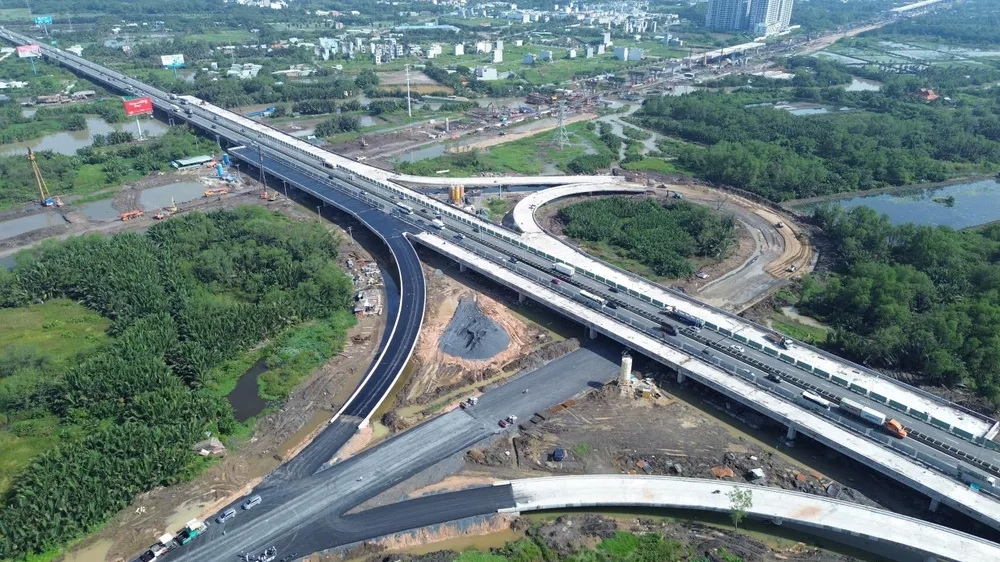 DỰ án Vành đai 3 TP.HCM sẽ thông xe trong năm 2025 và  hoàn thành toàn tuyến vào năm 2026. Ảnh: ĐT