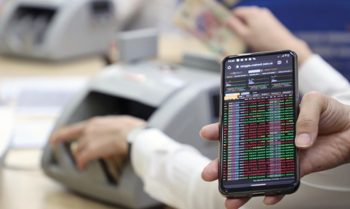 Mirae Asset: Tín dụng không chỉ chảy vào lĩnh vực trọng điểm mà còn đổ vào cho vay chứng khoán 