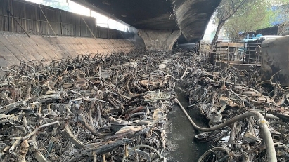Hanoi enhances fire safety management on roadways.