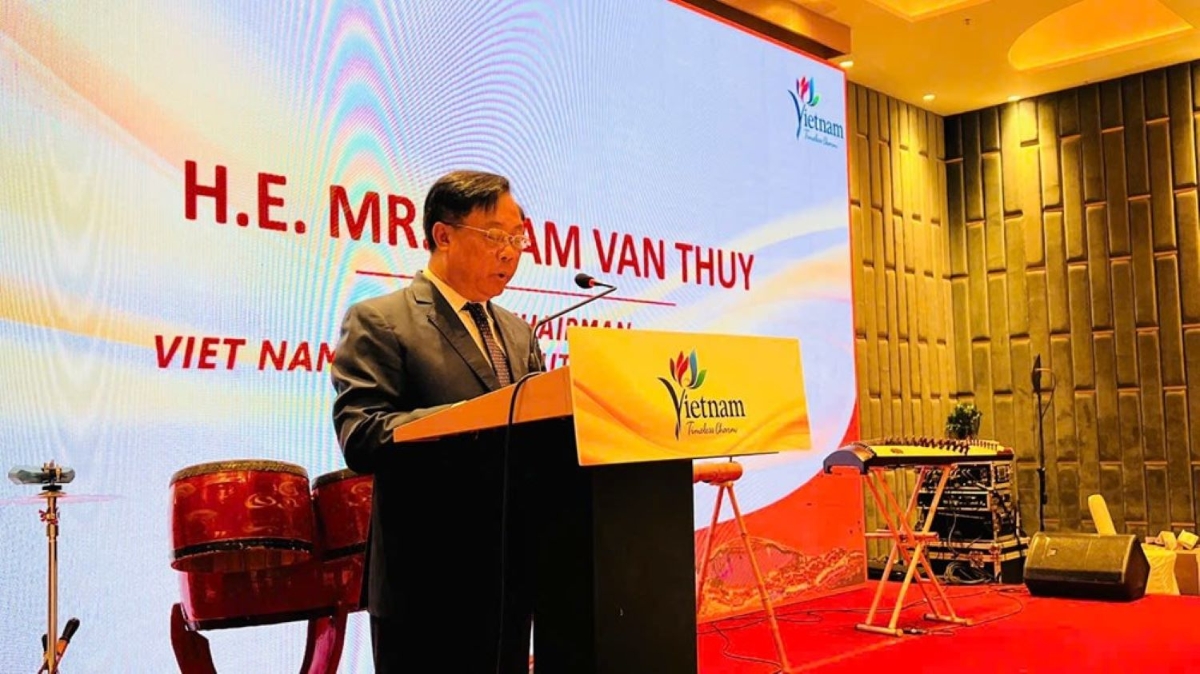 Ông Phạm Văn Thuỷ: 