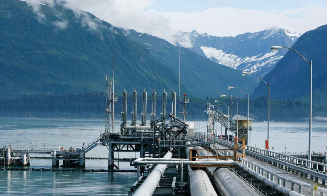 Dự án đường ống dẫn khí đốt tự nhiên (LNG) ở Alaska có thể sẽ có sự tham gia của các nhà đầu tư Nhật Bản - Ảnh: Reuters