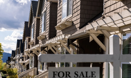 Lãi suất cho vay thế chấp nhà ở Mỹ giảm sốc sau báo cáo việc làm