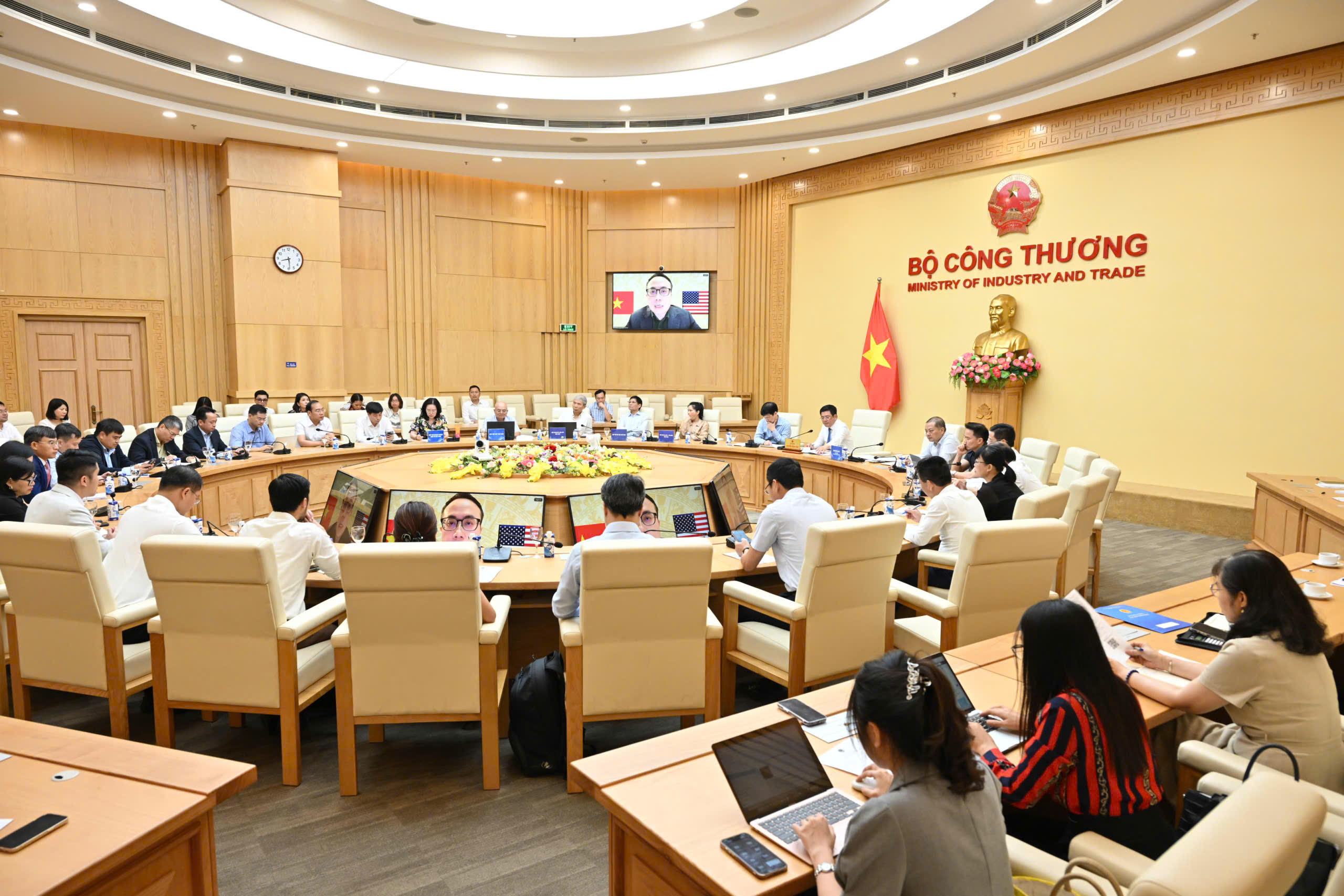 Hội nghị giao ban xúc tiến thương mại với hệ thống Thương vụ Việt Nam ở nước ngoài tháng 8/2025.