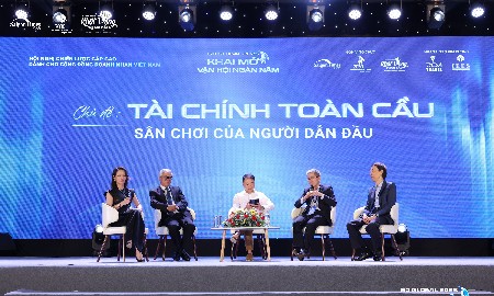 Phiên thảo luận tại sự sự kiện “Go Global 2025 – Khát vọng Toàn cầu” diễn ra tại TP.HCM ngày 9/9. Ảnh: Saigon Times Group