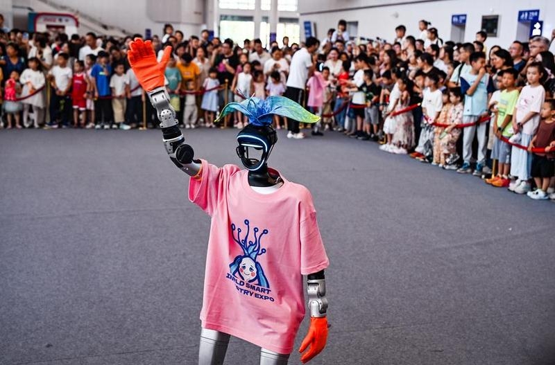 Trung Quốc đã xây dựng hơn 40.000 nhà máy thông minh - Ảnh: Nhật báo Trung hoa. 