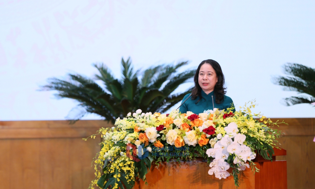 Phó Chủ tịch nước Võ Thị Ánh Xuân, Phó Chủ tịch thứ nhất Hội đồng Thi đua - Khen thưởng Trung ương, phát biểu chỉ đạo tại đại hội. Ảnh: Báo Quảng Ninh.