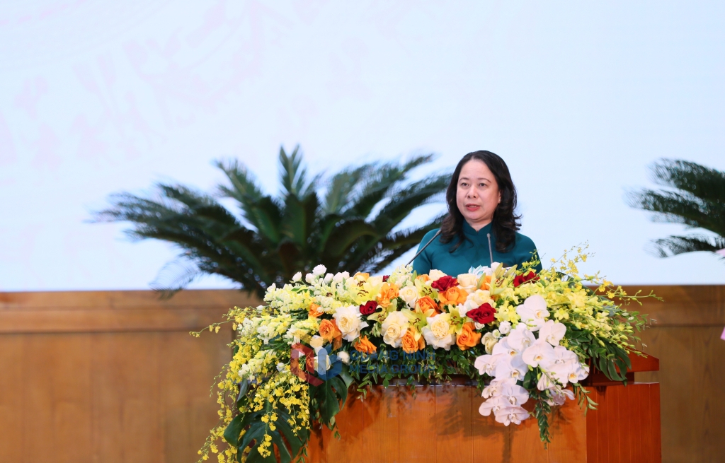 Phó Chủ tịch nước Võ Thị Ánh Xuân, Phó Chủ tịch thứ nhất Hội đồng Thi đua - Khen thưởng Trung ương, phát biểu chỉ đạo tại đại hội. Ảnh: Báo Quảng Ninh.