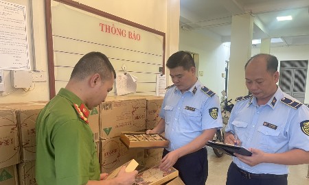 Giám sát chặt chẽ các cơ sở sản xuất, kinh doanh bánh trung thu