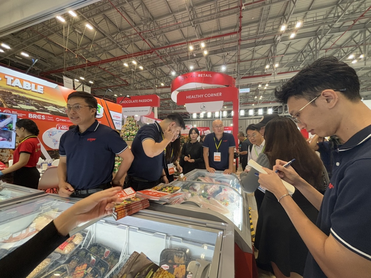 Chất lượng hàng nông sản, thực phẩm Việt được nhiều nhà nhập khảu quốc tế quan tâm tại VIS 2025.