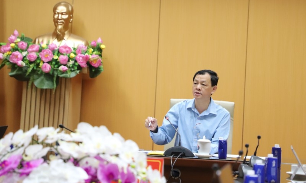 Theo Thứ trưởng Bộ Y tế Nguyễn Tri Thức đề nghị gắn trách nhiệm người đứng đầu bệnh viện vào việc triển khai bệnh án điện tử. Ảnh: 