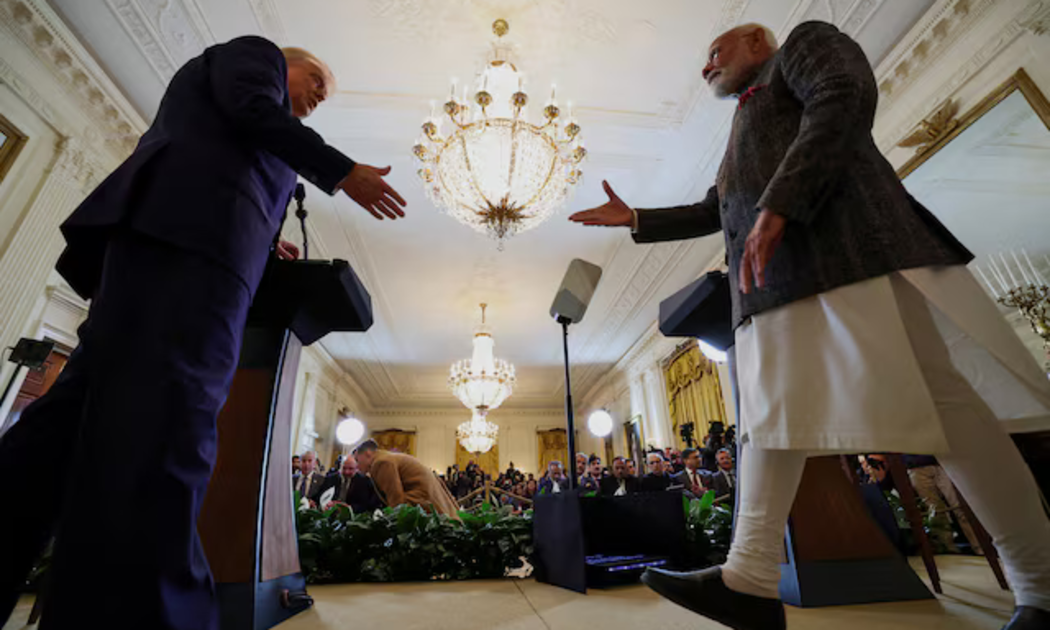 Tổng thống Mỹ Donald Trump và Thủ tướng Ấn Độ Narendra Modi trong cuộc họp báo chung tại Nhà Trắng ngày 13/2/2025 - Ảnh: Reuters