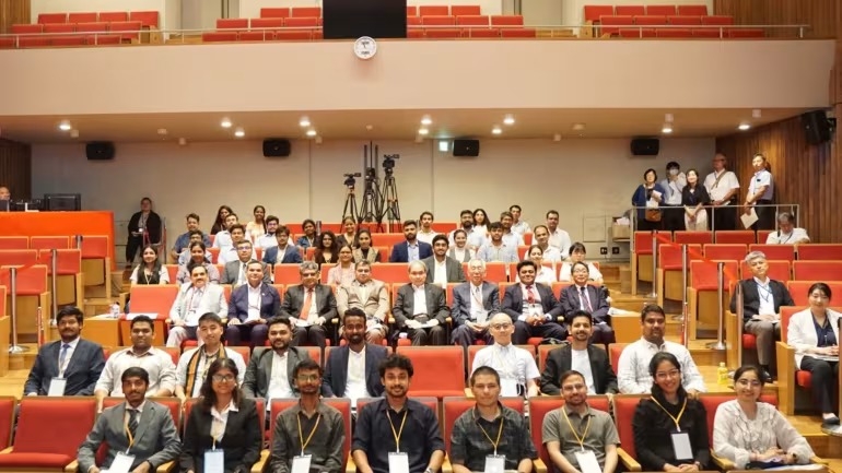 Các nhà nghiên cứu được mời từ năm thí điểm của Chương trình LOTUS đã tham dự một cuộc họp tại Tokyo vào cuối tháng 7.