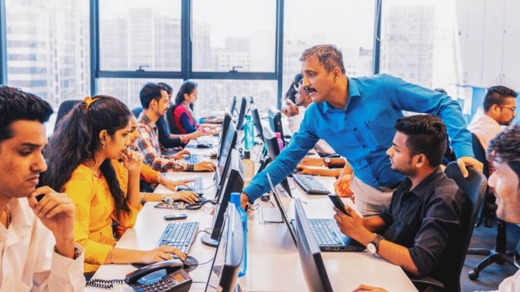 Trong hơn ba thập kỷ qua, Ấn Độ đã trở thành “công xưởng phần mềm” toàn cầu. 