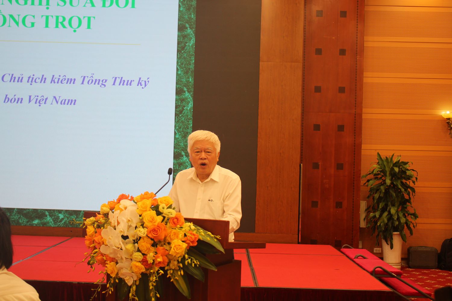 TS, Nguyễn Trí Ngọc: "Việc kiểm soát và xử lý các hành vi sản xuất, kinh doanh phân bón giả, kém chất lượng vẫn là thách thức lớn". Ảnh Chu Khôi.