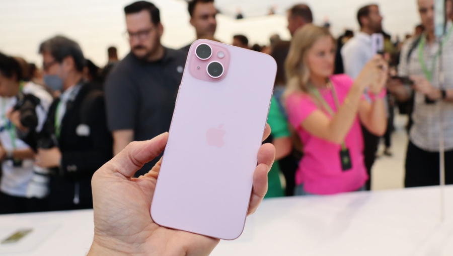 iPhone 15 là một trong số các dòng điện thoại đời cũ đã "bị" Apple "khải tử" trên Apple Store ngay sau khi hãng ra mắt thế hệ iPhone 17.