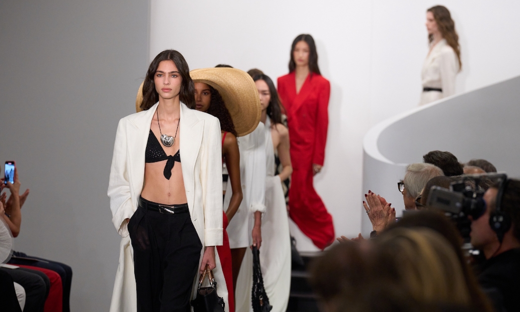Ralph Lauren đã giới thiệu một bộ sưu tập đậm 