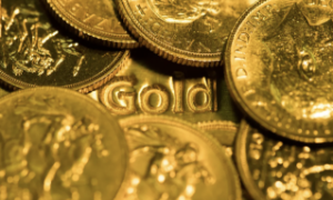 Giá vàng bật tăng trở lại, SPDR Gold Trust bán ròng liền hai phiên
