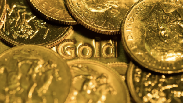 Giá vàng bật tăng trở lại, SPDR Gold Trust bán ròng liền hai phiên