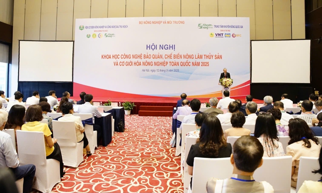Quang cảnh hội nghị