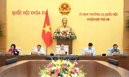 Ủy ban Thường vụ Quốc hội cho ý kiến về dự án Luật Phá sản (sửa đổi)