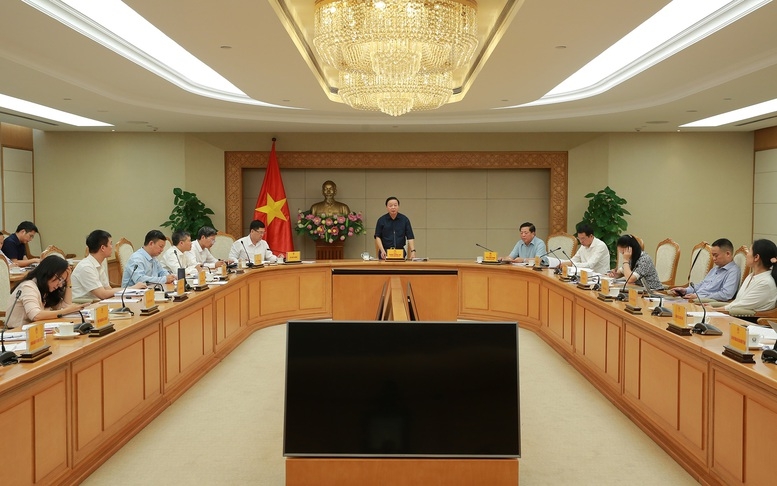  Phó Thủ tướng Trần Hồng Hà chủ trì cuộc họp với đại diện một số bộ, ngành, địa phương và chuyên gia để nghe báo cáo, cho ý kiến về dự thảo Luật Xây dựng (sửa đổi). Ảnh: VGP