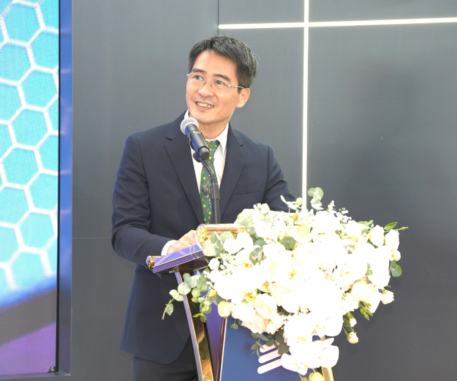 Ông Nguyễn Phong Nhã, Phó Cục trưởng Cục Viễn thông: “Chúng tôi mong muốn tiếp tục hợp tác trong khai thác 5G như một nền tảng cho chuyển đổi số và tăng trưởng kinh tế- xã hội”.