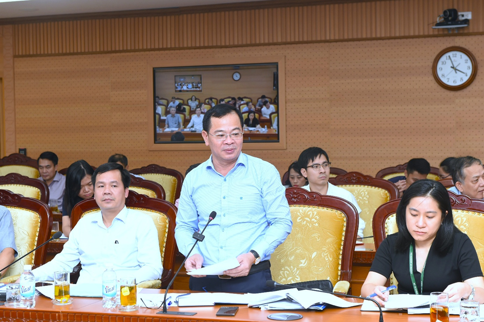 Ông Nguyễn Tân Thịnh, Cục trưởng Cục Quản lý công sản (Bộ Tài chính) giải đáp vướng mắc về sắp xếp tài sản công.