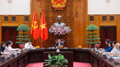 PM calls for stronger coordination between fiscal and monetary policies