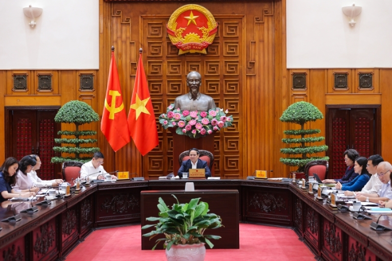 PM calls for stronger coordination between fiscal and monetary policies