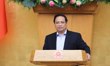 Thủ tướng Chính phủ: Rà soát các vướng mắc của luật pháp để sửa đổi, khơi thông, kiến tạo phục vụ nhân dân, doanh nghiệp