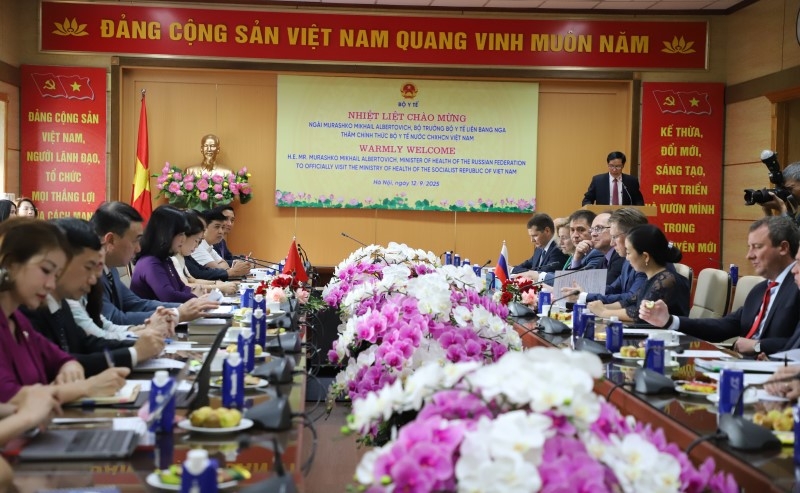 Hội đàm giữa Bộ Y tế Việt Nam và Bộ Y tế Liên bang Nga về hợp tác y tế. Ảnh: MOH.