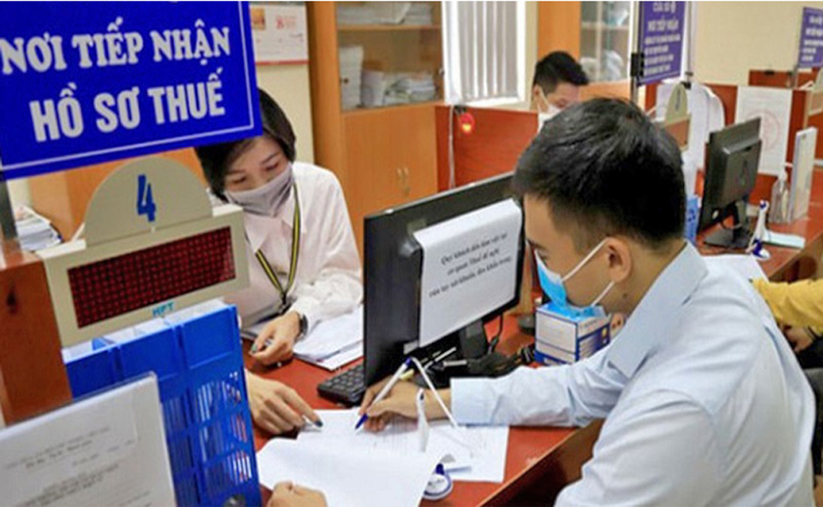 Kiến nghị hạ trần thuế thu nhập cá nhân xuống 25% 