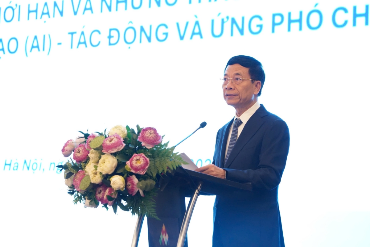 Bộ trưởng Bộ Khoa học và Công nghệ Nguyễn Mạnh Hùng tại Hội thảo. 