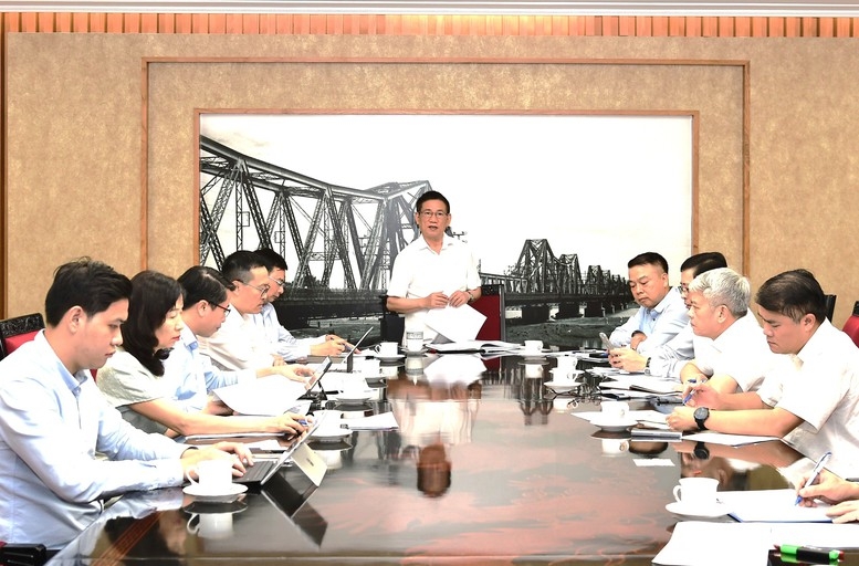 Phó Thủ tướng Chính phủ Hồ Đức Phớc chủ trì cuộc họp