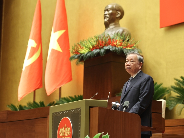 Tổng Bí thư Tô Lâm: Mục tiêu là tăng tuổi thọ khỏe mạnh, giảm chi trả cho người bệnh, số hóa hệ thống, củng cố y tế cơ sở, nâng cao chất lượng dịch vụ và sự hài lòng của người bệnh - Ảnh VGP.