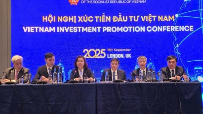Vietnam investment promotion conference held in London (UK)
