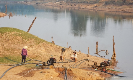 Viêt Nam đang đứng trước những thách thức để quản lý, bảo vệ và sử dụng hiệu quả nguồn tài nguyên nước.