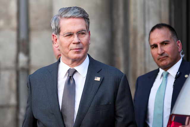 Bộ trưởng Tài chính Mỹ Scott Bessent - Ảnh: Reuters