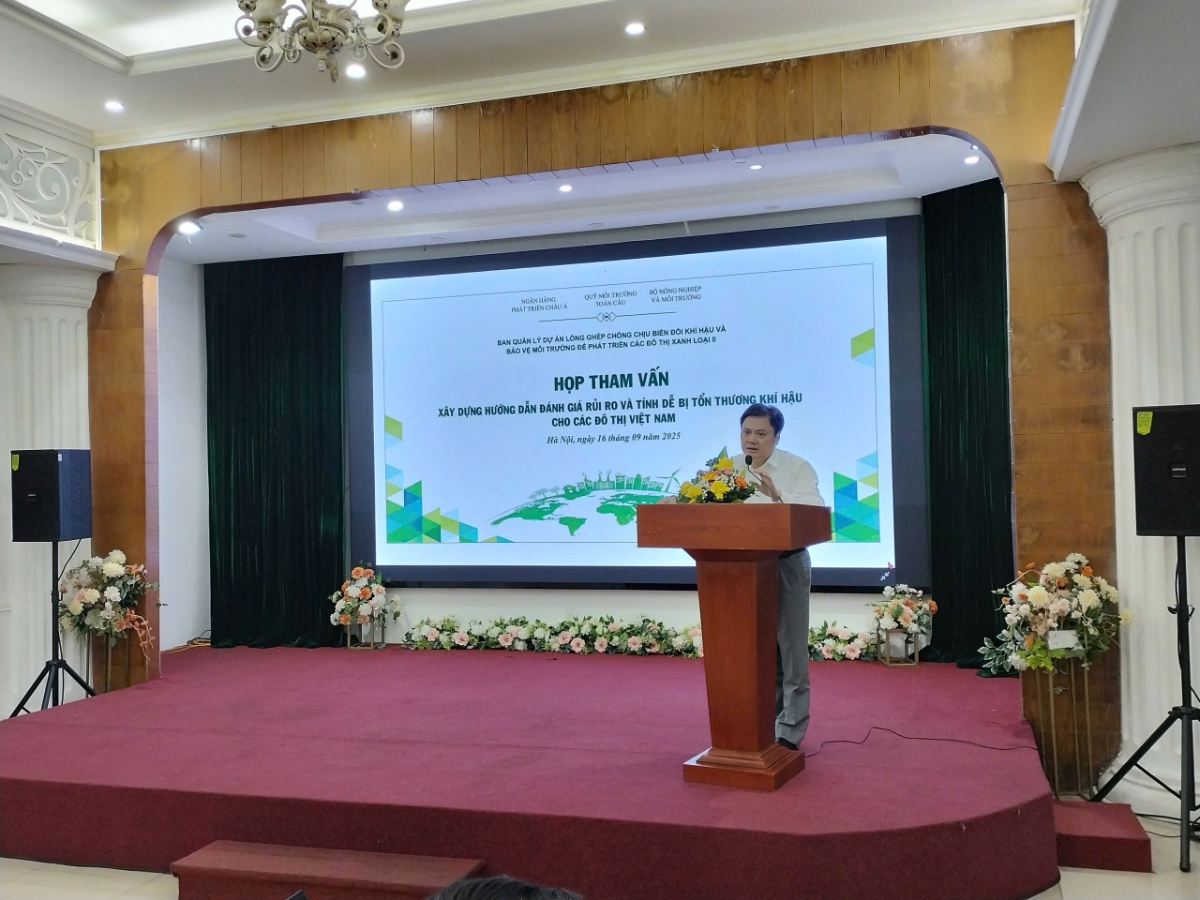 Ông Nguyễn Trung Thắng - Phó Viện trưởng Viện Chiến lược, Chính sách Nông nghiệp và Môi trường: Đến nay, Việt Nam vẫn chưa có các tài liệu, hướng dẫn chuyên biệt, thống nhất để đánh giá tính dễ bị tổn thương và rủi ro do biến đổi khí hậu áp dụng cho khu vực đô thị.