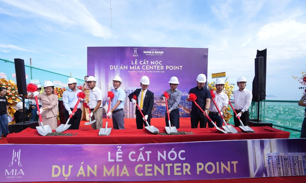 Mia Center Point được cất nóc vào sáng ngày 16/09/2025 Ảnh: Mia Center Point.