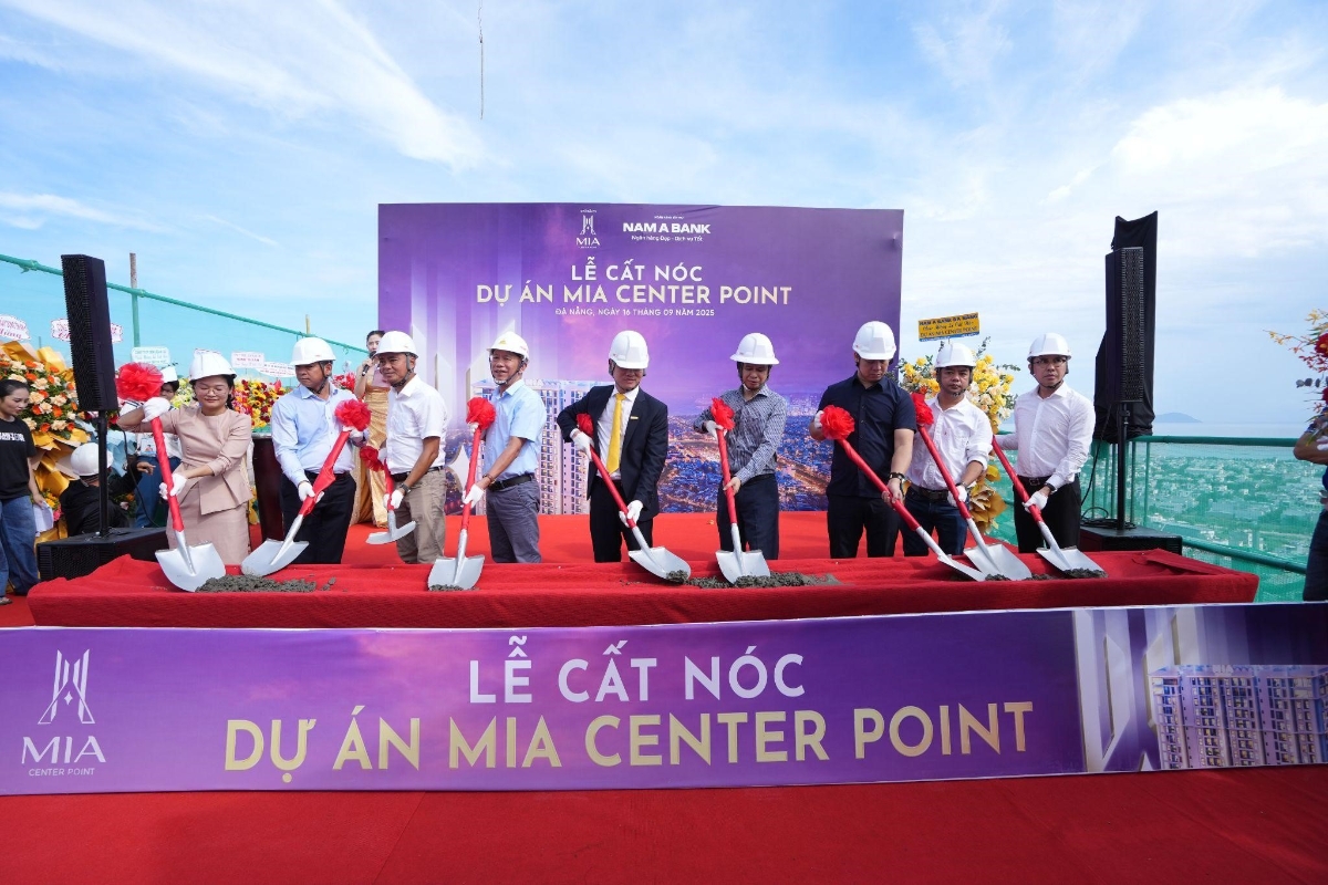 Mia Center Point được cất nóc vào sáng ngày 16/09/2025 Ảnh: Mia Center Point.