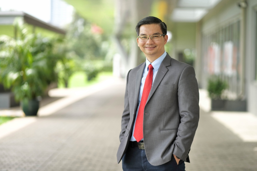 Giáo sư Nguyễn Quang Trung 