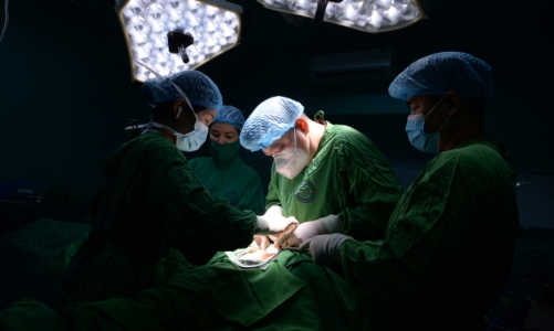 Nguy hiểm khi điều trị tuyến giáp theo “lời đồn”